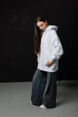 Толстовка Harmony White фото в интернет-магазине швейной фабрики "Нарпи" Толстовка Harmony White фото в интернет-магазине швейной фабрики "Нарпи"
