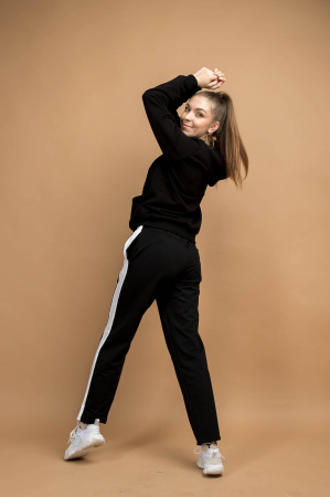 детальная картинка Брюки Urban style Women в интернет-магазине швейной фабрики "Нарпи" Брюки Urban style Women фото в интернет-магазине швейной фабрики "Нарпи"