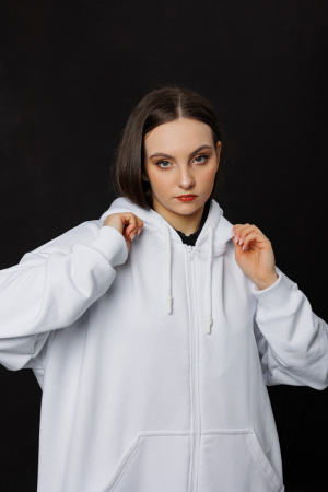 Толстовка Harmony White фото в интернет-магазине швейной фабрики "Нарпи" Толстовка Harmony White фото в интернет-магазине швейной фабрики "Нарпи"