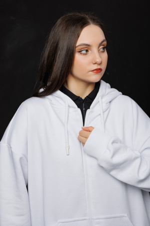 Толстовка Harmony White фото в интернет-магазине швейной фабрики "Нарпи" Толстовка Harmony White фото в интернет-магазине швейной фабрики "Нарпи"